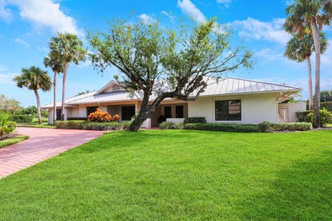 Casa en alquiler en Stuart, Florida, 4 dormitorios, 338.07 m2 № 696941 - foto 1