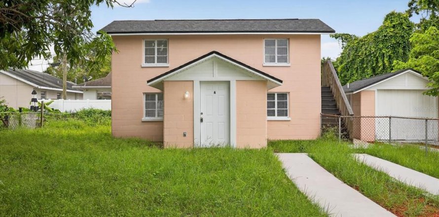 Propiedad comercial en Saint Petersburg, Florida 77.85 m2 № 1911696