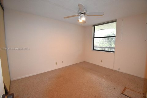 Condo in Coconut Creek, Florida, 2 bedrooms  № 1931266 - photo 4