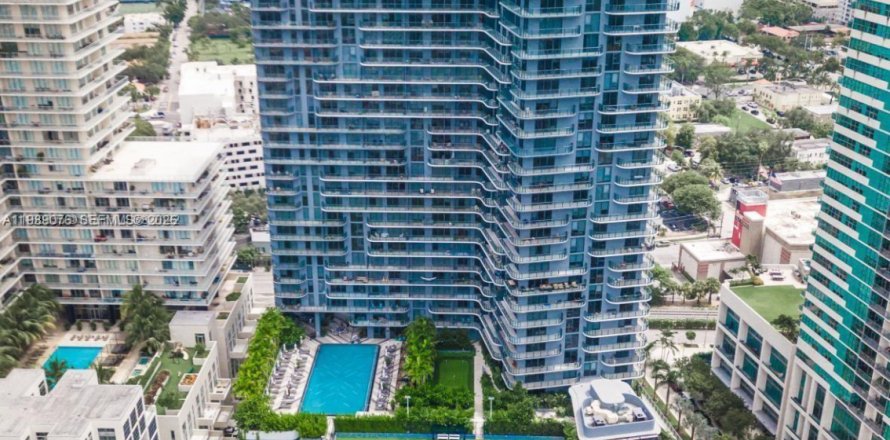 Condo in Miami, Florida, 1 bedroom  № 2051991