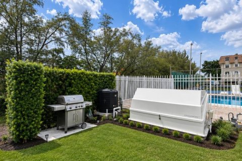 Condo in Fort Lauderdale, Florida, 2 bedrooms  № 2181296 - photo 3