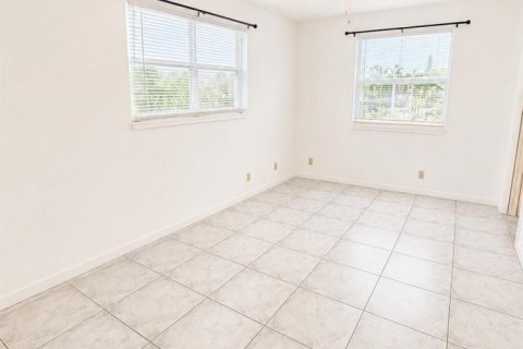 Condo in Fort Lauderdale, Florida, 2 bedrooms  № 2181296 - photo 4