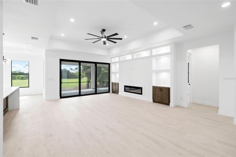 House in Rotonda, Florida 4 bedrooms, 231.05 sq.m. № 2152065 - photo 9