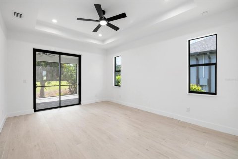 House in Rotonda, Florida 4 bedrooms, 231.05 sq.m. № 2152065 - photo 20
