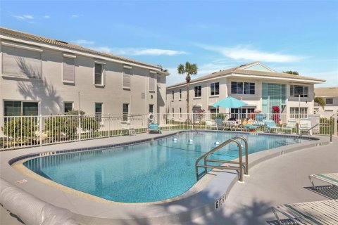 Condo in Holmes Beach, Florida, 2 bedrooms № 2144586 - photo 26
