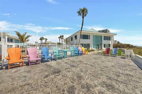 Condo in Holmes Beach, Florida, 2 bedrooms № 2144586 - photo 28