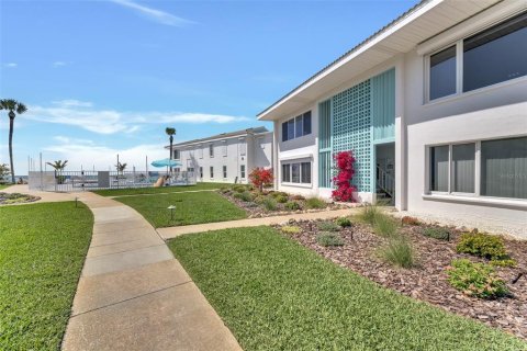 Condo in Holmes Beach, Florida, 2 bedrooms № 2144586 - photo 4