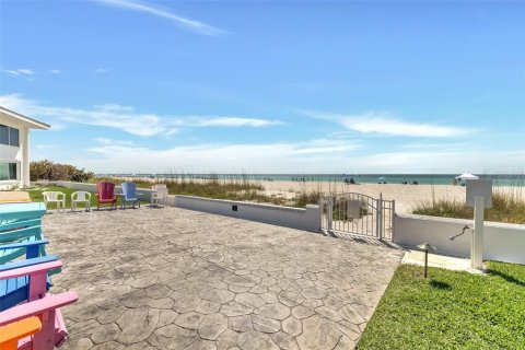 Condo in Holmes Beach, Florida, 2 bedrooms № 2144586 - photo 30