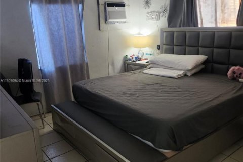House in Miami, Florida 2 bedrooms, 77.29 sq.m. № 1749741 - photo 6