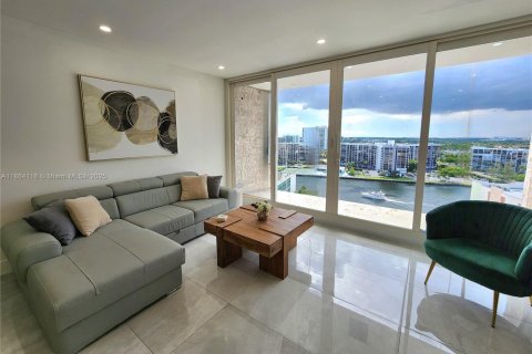 Купить кондоминиум в Холливуд, Флорида 2 спальни, 103.12м2, № 1891273 - фото 12