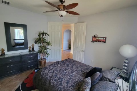 Villa ou maison à vendre à Port Charlotte, Floride: 6 chambres, 443.79 m2 № 2413692 - photo 12