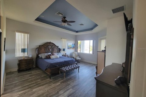 Villa ou maison à vendre à Port Charlotte, Floride: 6 chambres, 443.79 m2 № 2413692 - photo 25