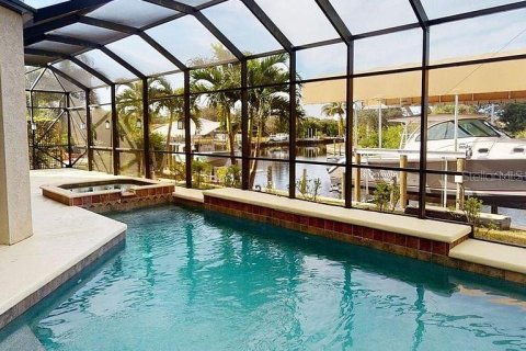 Villa ou maison à vendre à Port Charlotte, Floride: 6 chambres, 443.79 m2 № 2413692 - photo 27