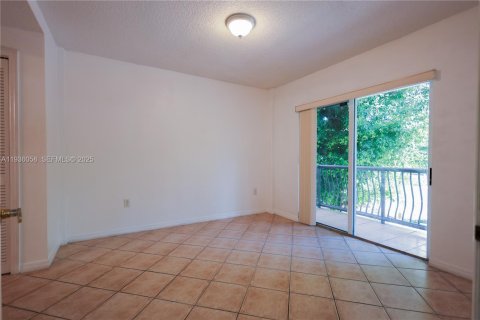 Condo in Miami, Florida, 1 bedroom № 1994165 - photo 19
