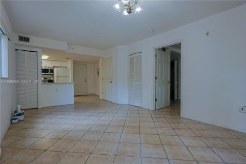 Condo in Miami, Florida, 1 bedroom № 1994165 - photo 21