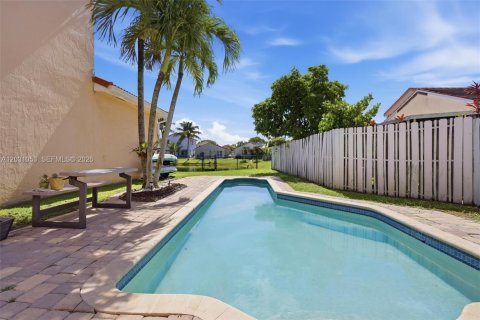 Villa ou maison à vendre à Pembroke Pines, Floride: 4 chambres, 166.11 m2 № 2084818 - photo 24