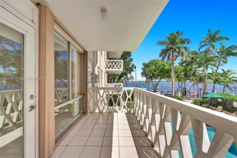 Condominio en alquiler en Miami, Florida, 1 dormitorio, 69.68 m2 № 2076140 - foto 2