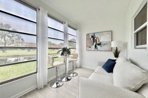 Condo in Lauderdale Lakes, Florida, 1 bedroom  № 1703290 - photo 28