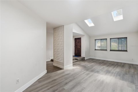 Casa en venta en Winter Springs, Florida, 4 dormitorios, 199.74 m2 № 2152306 - foto 10