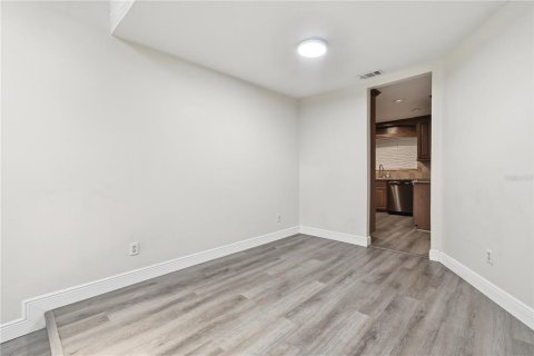 Casa en venta en Winter Springs, Florida, 4 dormitorios, 199.74 m2 № 2152306 - foto 9