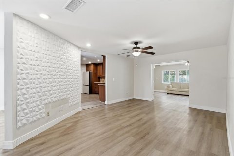 Casa en venta en Winter Springs, Florida, 4 dormitorios, 199.74 m2 № 2152306 - foto 11