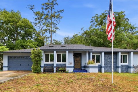 Casa en Winter Springs, Florida 4 dormitorios, 199.74 m2 № 2152306