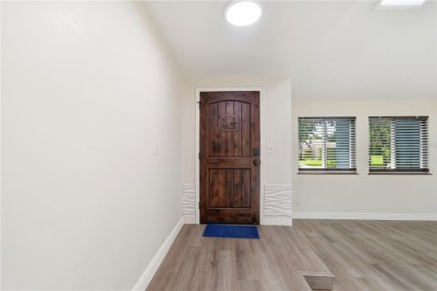 Casa en venta en Winter Springs, Florida, 4 dormitorios, 199.74 m2 № 2152306 - foto 3