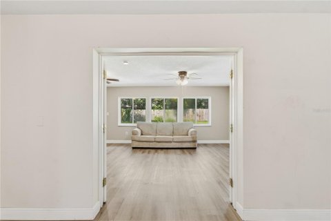Casa en venta en Winter Springs, Florida, 4 dormitorios, 199.74 m2 № 2152306 - foto 19