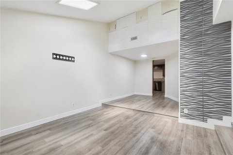 Casa en venta en Winter Springs, Florida, 4 dormitorios, 199.74 m2 № 2152306 - foto 7