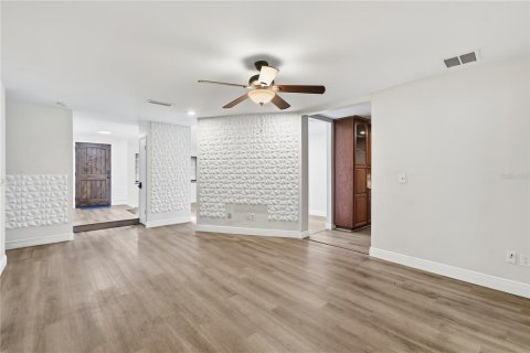 Casa en venta en Winter Springs, Florida, 4 dormitorios, 199.74 m2 № 2152306 - foto 12