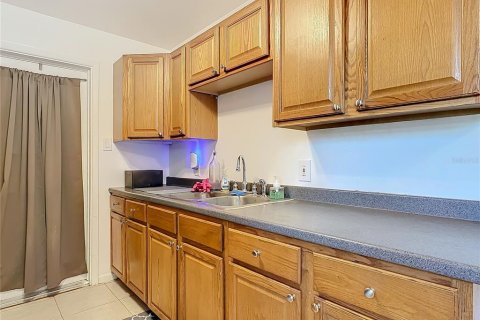 House in Daytona Beach, Florida 3 bedrooms, 104.79 sq.m. № 1524844 - photo 6