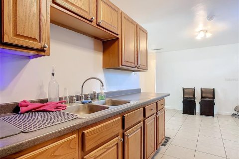 House in Daytona Beach, Florida 3 bedrooms, 104.79 sq.m. № 1524844 - photo 7