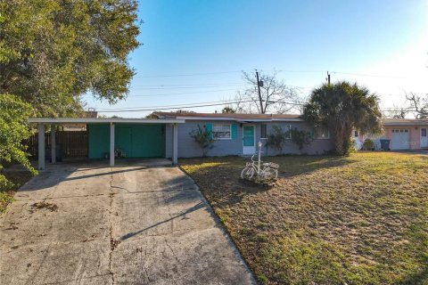 House in Daytona Beach, Florida 3 bedrooms, 104.79 sq.m. № 1524844 - photo 30