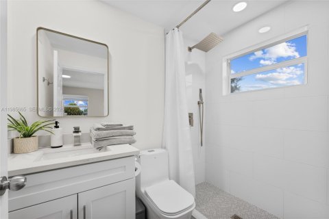 House in Jupiter, Florida 3 bedrooms, 98.85 sq.m. № 2047116 - photo 10