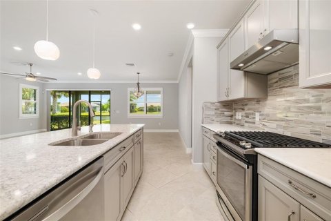 Casa en venta en Bradenton, Florida, 2 dormitorios, 185.8 m2 № 1909094 - foto 18
