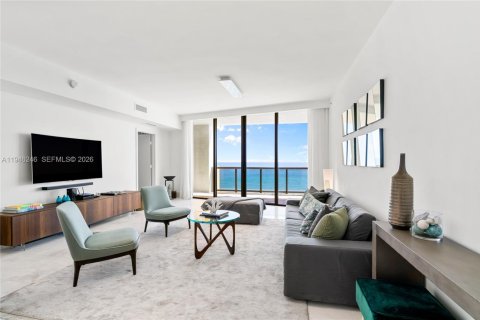 Condo in Sunny Isles Beach, Florida, 3 bedrooms  № 2169191 - photo 24