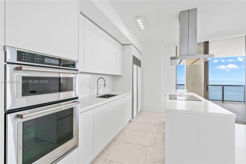 Condo in Sunny Isles Beach, Florida, 3 bedrooms  № 2169191 - photo 23