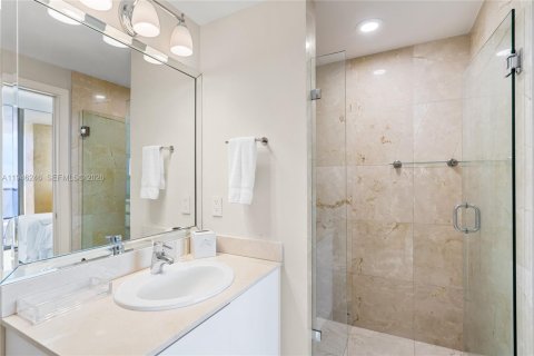 Condo in Sunny Isles Beach, Florida, 3 bedrooms  № 2169191 - photo 21