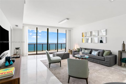 Condo in Sunny Isles Beach, Florida, 3 bedrooms  № 2169191 - photo 27
