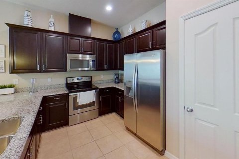 Townhouse in Kissimmee, Florida 4 bedrooms, 152.08 sq.m. № 2236715 - photo 18