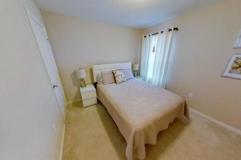 Townhouse in Kissimmee, Florida 4 bedrooms, 152.08 sq.m. № 2236715 - photo 4
