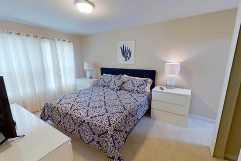Townhouse in Kissimmee, Florida 4 bedrooms, 152.08 sq.m. № 2236715 - photo 2