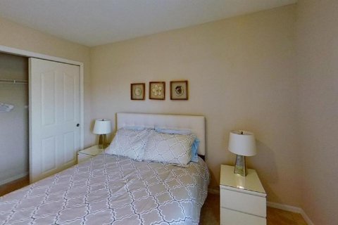 Townhouse in Kissimmee, Florida 4 bedrooms, 152.08 sq.m. № 2236715 - photo 13