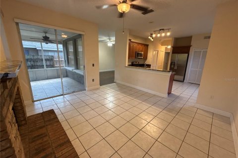 Casa en venta en Lake Mary, Florida, 3 dormitorios, 193.33 m2 № 1832786 - foto 5