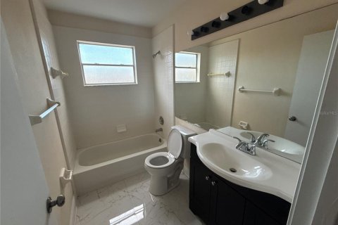 Casa en venta en Lake Mary, Florida, 3 dormitorios, 193.33 m2 № 1832786 - foto 18