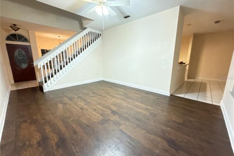 Casa en venta en Lake Mary, Florida, 3 dormitorios, 193.33 m2 № 1832786 - foto 3