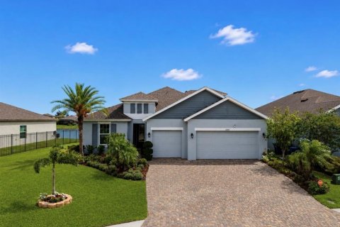 House in Palmetto, Florida 5 bedrooms, 270.81 sq.m. № 2156663