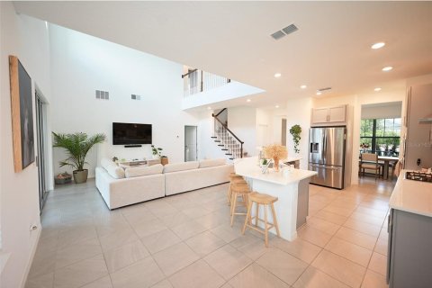 House in Apopka, Florida 4 bedrooms, 239.87 sq.m. № 1907383 - photo 14
