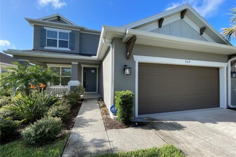 House in Apopka, Florida 4 bedrooms, 239.87 sq.m. № 1907383 - photo 3