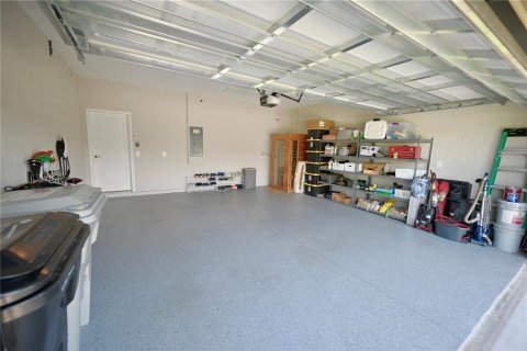 House in Apopka, Florida 4 bedrooms, 239.87 sq.m. № 1907383 - photo 5
